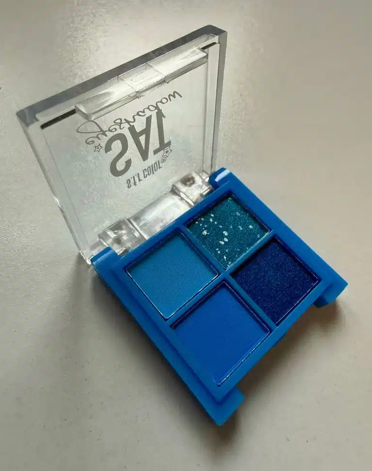 4 Color Mini Eyeshadow Palette